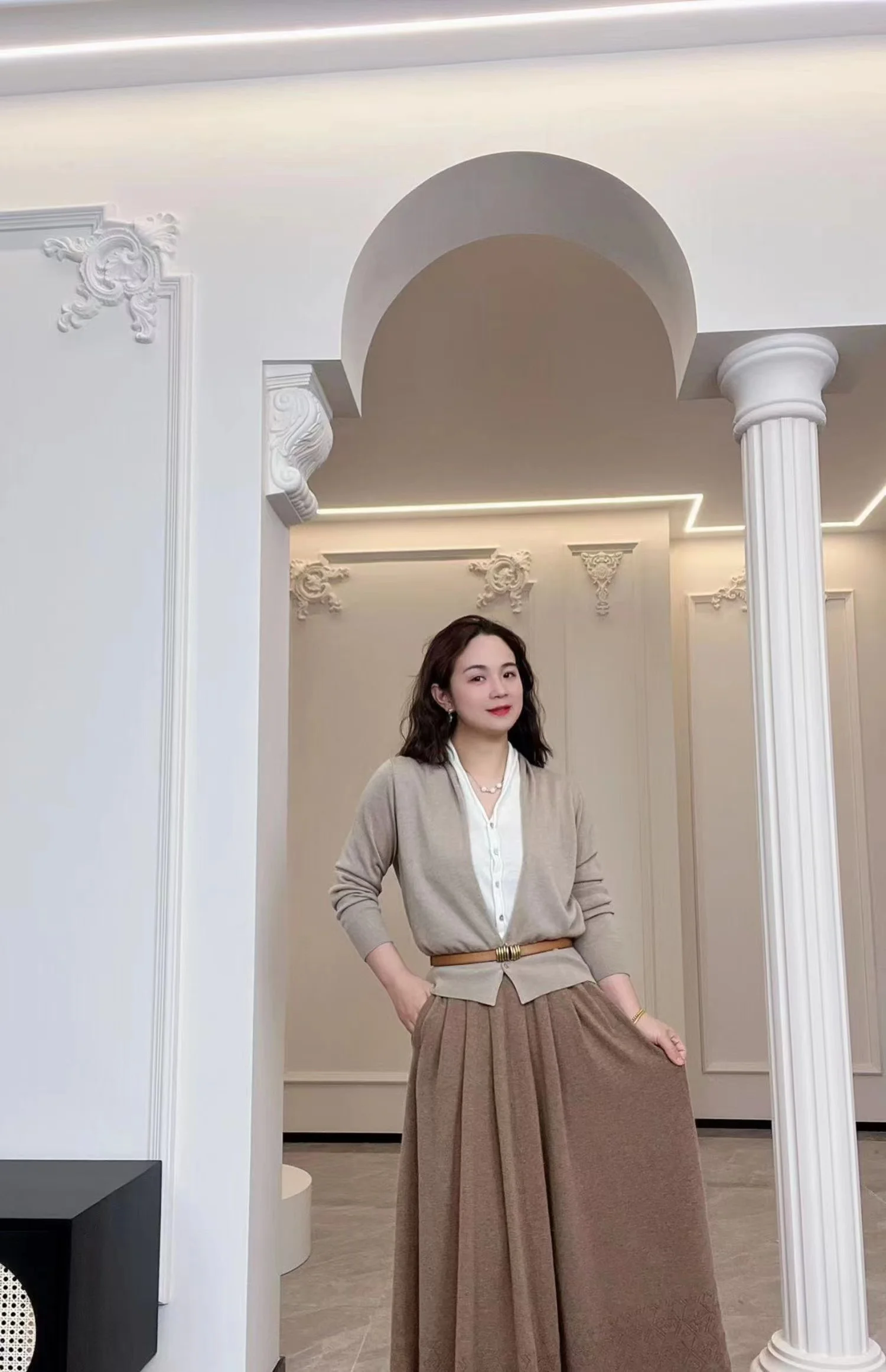 Spring Autumn New Fashion Women Sweater Casual Knit V-Neck Pure Wool Cardigan Warm Soft Slim Coat Two fake Pieces Belt Tops