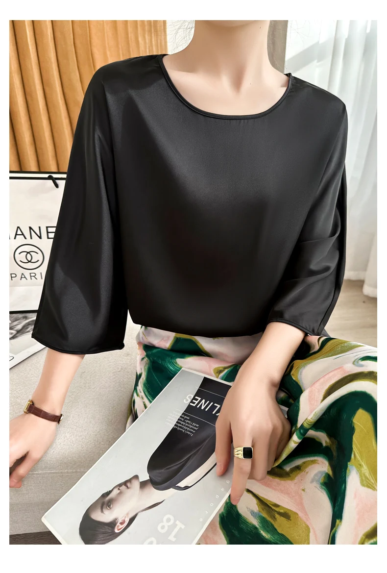 Summer New Short-Sleeved Acetic Acid Satin Round Neck Loose Joker T-Shirt Women's Mid-Sleeve Five-Point Sleeve Jacket Short