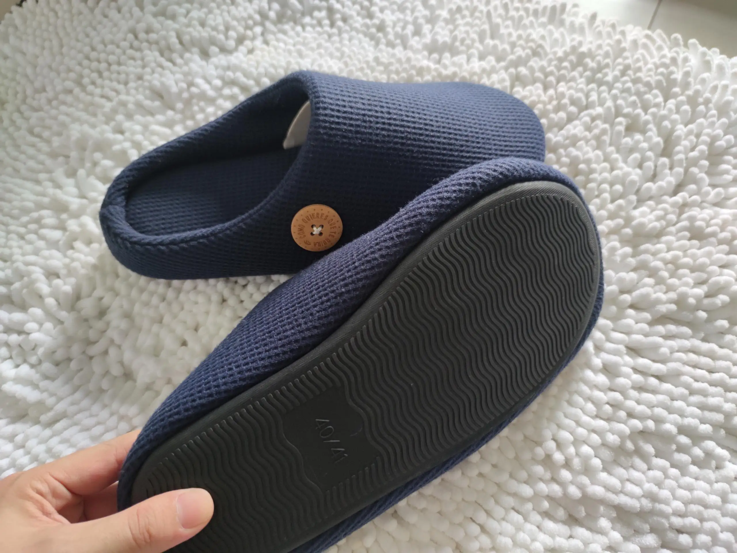 Litfun Winter House Slippers For Men Anti-Slip Fluffy Warm Slippers Women Memory Foam Cotton Slippers With Durable Rubber Sole