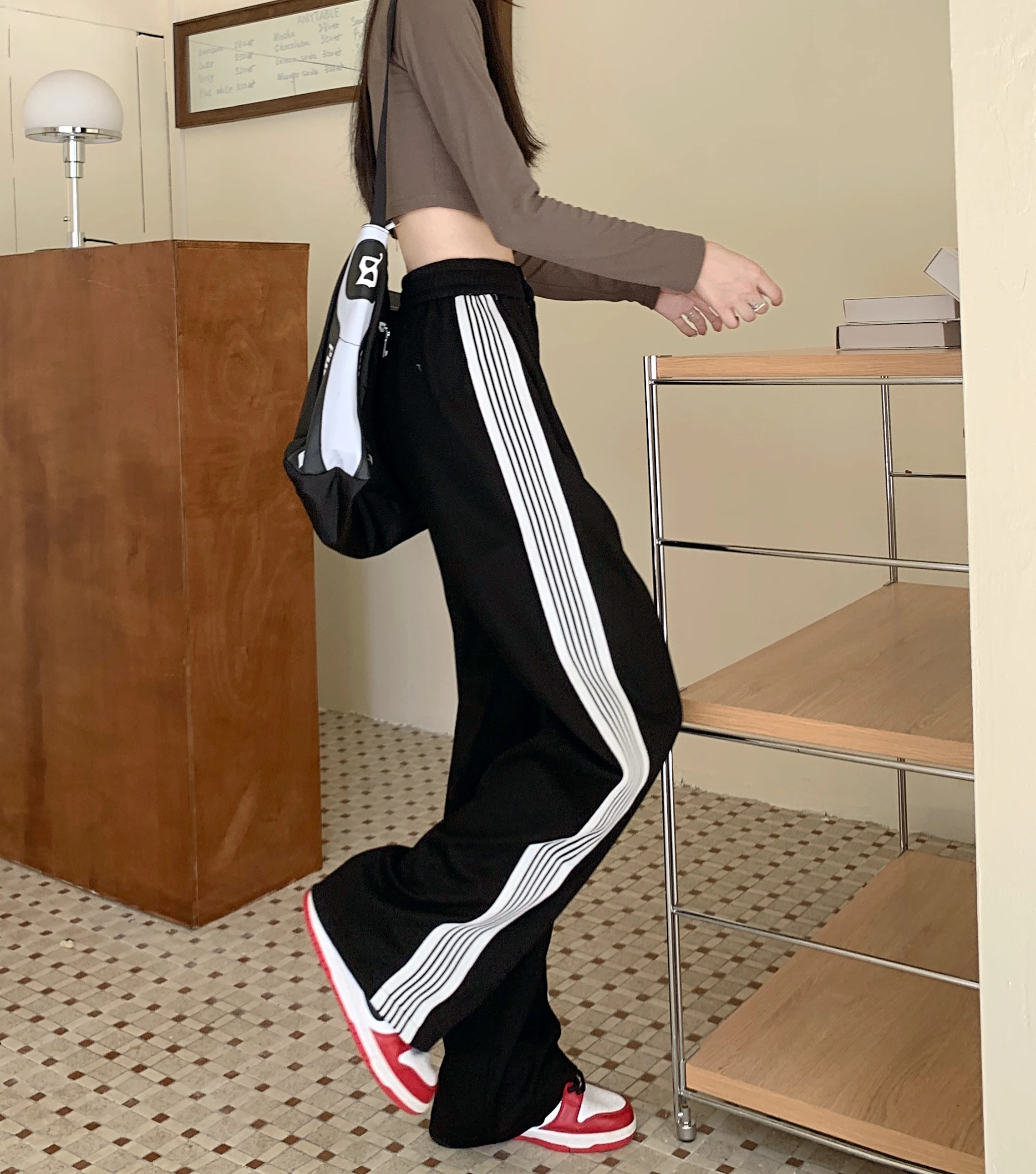 American Striped Pants Women 2025 Autumn Color Collision Loose Casual Straight Leg Sweatpants Versatile Fashion Trousers Female