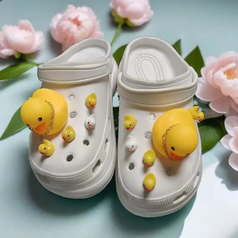 Whole Set Hot Sale DIY Shoes Charms for Little Yellow Duck Hole Shoe Charms Designer Quality Garden Shoe Decoration Girl Gift
