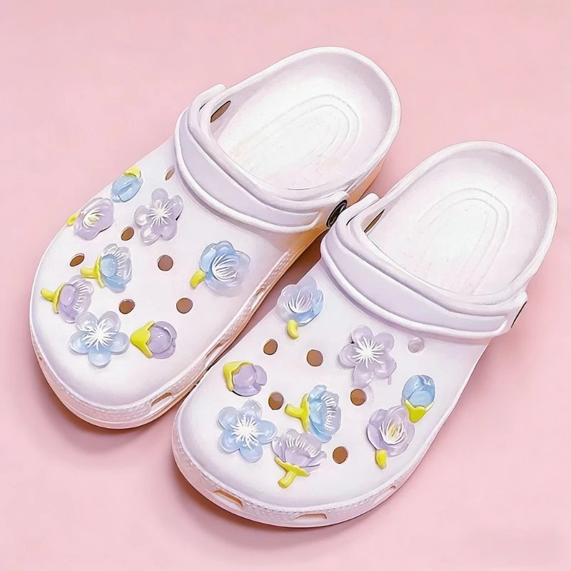 New Elegant Women DIY Hole Shoes Charms for Cute Sakura Shoes Accessories White Pink All-match Shoe Decorations Fashion Bundle