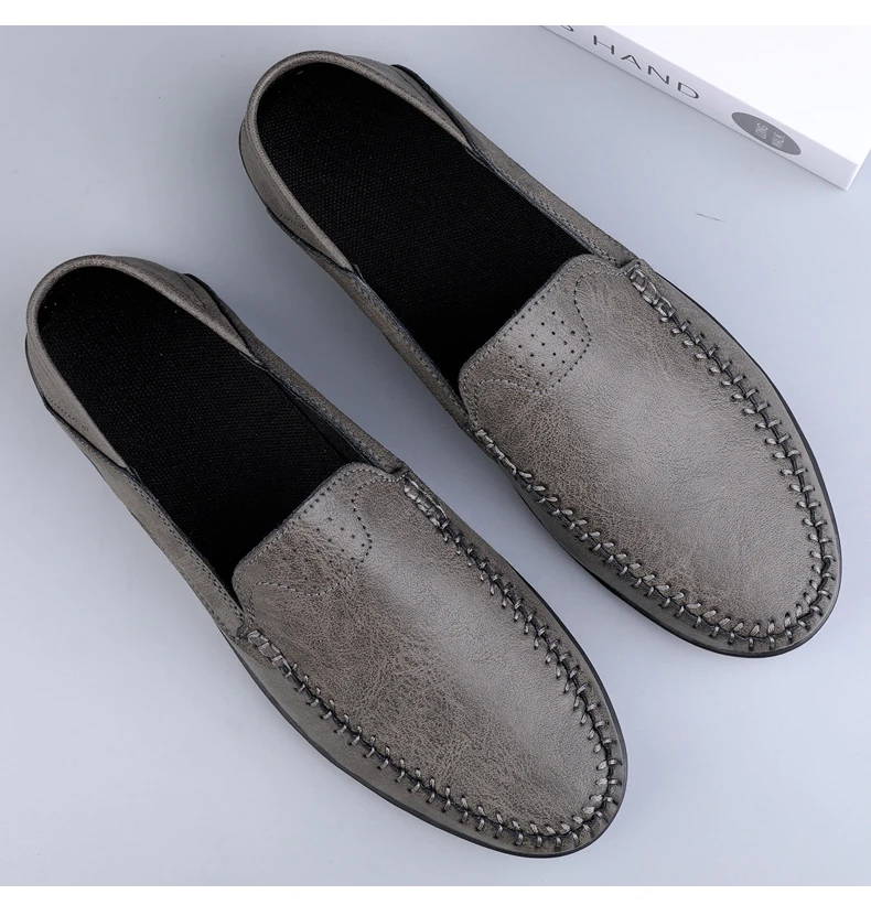 Luxury Leather Men Shoes Casual 2026 Italian Soft Men Loafers Handmade Moccasins Breathable Slip on Boat Shoes Zapatos Hombre