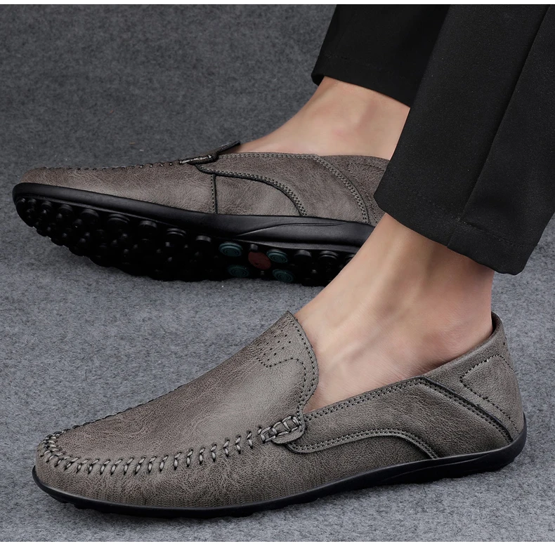 Luxury Leather Men Shoes Casual 2026 Italian Soft Men Loafers Handmade Moccasins Breathable Slip on Boat Shoes Zapatos Hombre