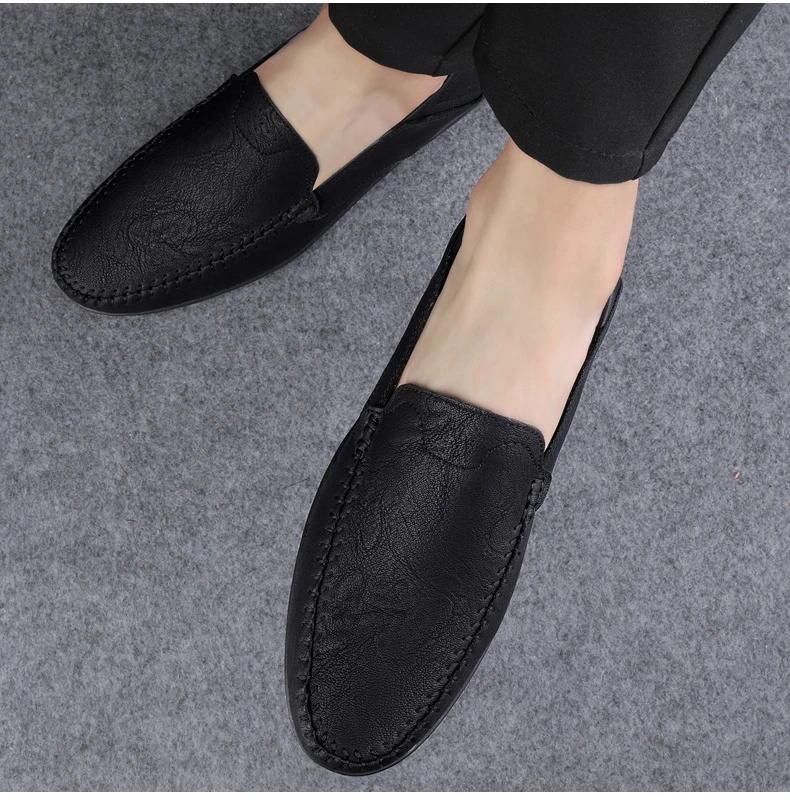 Luxury Leather Men Shoes Casual 2026 Italian Soft Men Loafers Handmade Moccasins Breathable Slip on Boat Shoes Zapatos Hombre