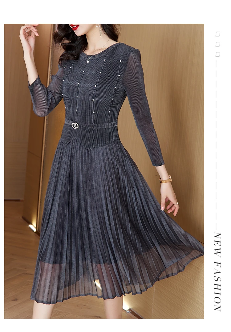 Sanzhai Pleated Dress 2024 Spring New O-Neck Heavy Industry Nail Diamonds Elegance Slimming Waist Length Knee Length Dress
