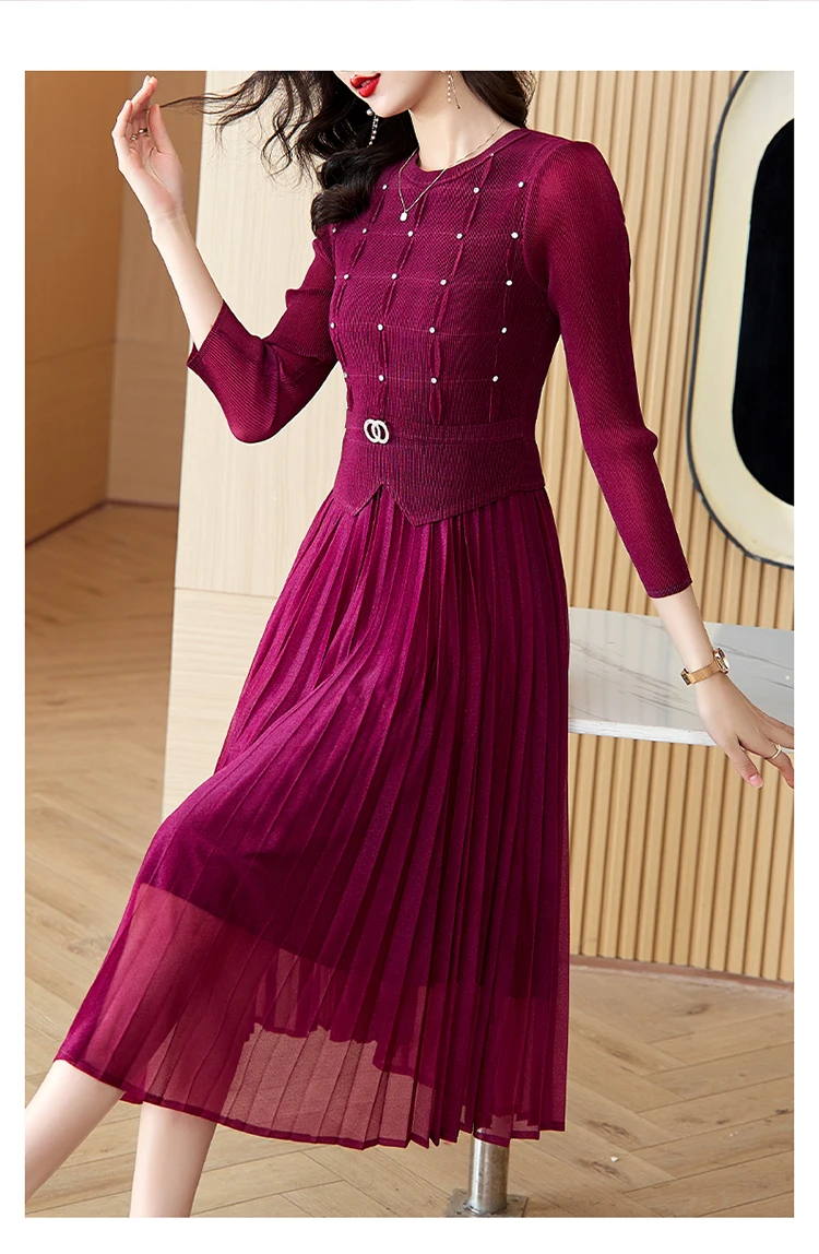 Sanzhai Pleated Dress 2024 Spring New O-Neck Heavy Industry Nail Diamonds Elegance Slimming Waist Length Knee Length Dress