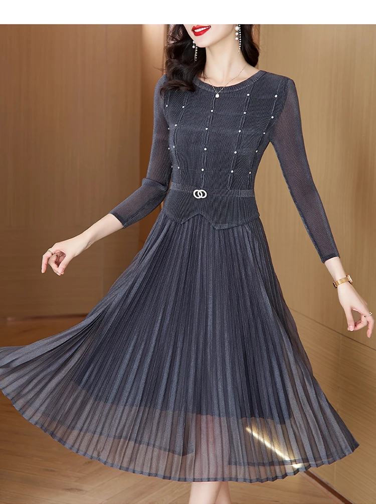 Sanzhai Pleated Dress 2024 Spring New O-Neck Heavy Industry Nail Diamonds Elegance Slimming Waist Length Knee Length Dress