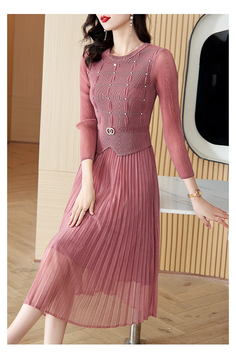 Sanzhai Pleated Dress 2024 Spring New O-Neck Heavy Industry Nail Diamonds Elegance Slimming Waist Length Knee Length Dress