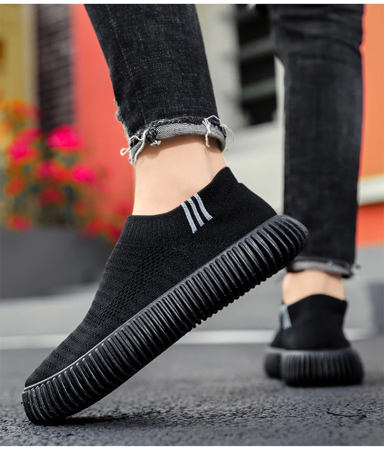 Brand Fashion Men's Shoes Casual Sneakers Breathable Light Slip-on Shoes Mesh Sock Lazy Shoes Men Tennis Sports Shoes Student