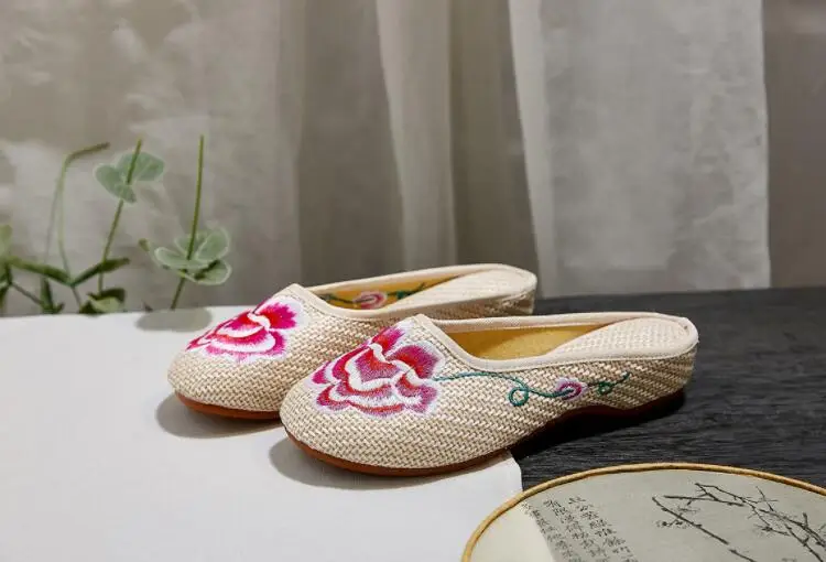 Special Offer Women's Summer Canvas Slipper Floral Embroider Breathable Casual Slides Flat Heel Walking Shoe Standard Size
