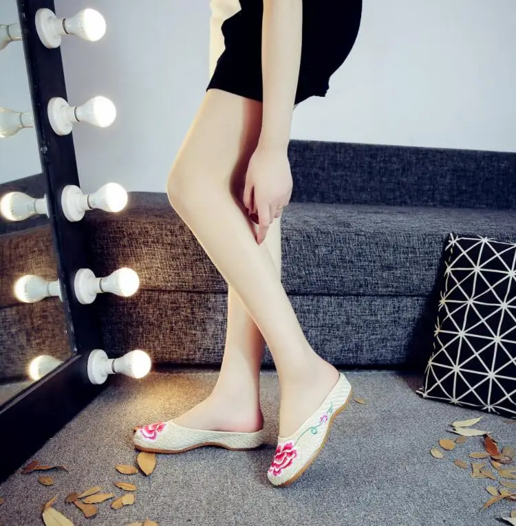 Special Offer Women's Summer Canvas Slipper Floral Embroider Breathable Casual Slides Flat Heel Walking Shoe Standard Size
