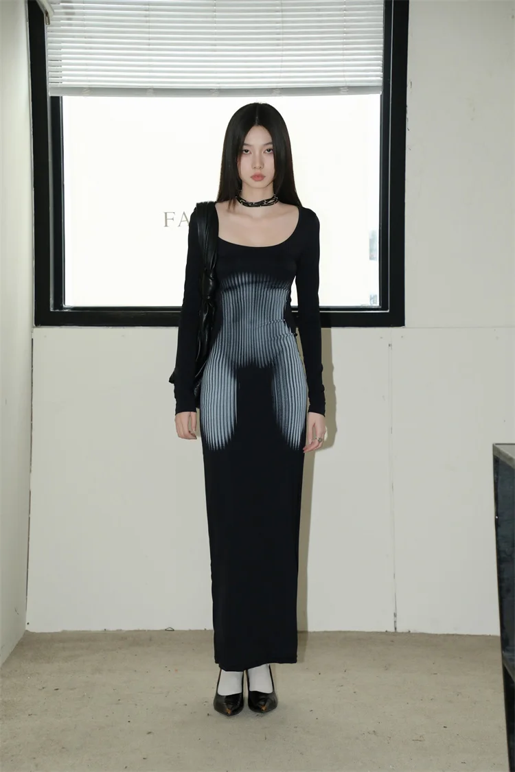 Y2K Sexy Long Sleeved Print Design Long Dress Elegant Slim Square Necked Dress Woman Street Style Wrapped Hip Skirt