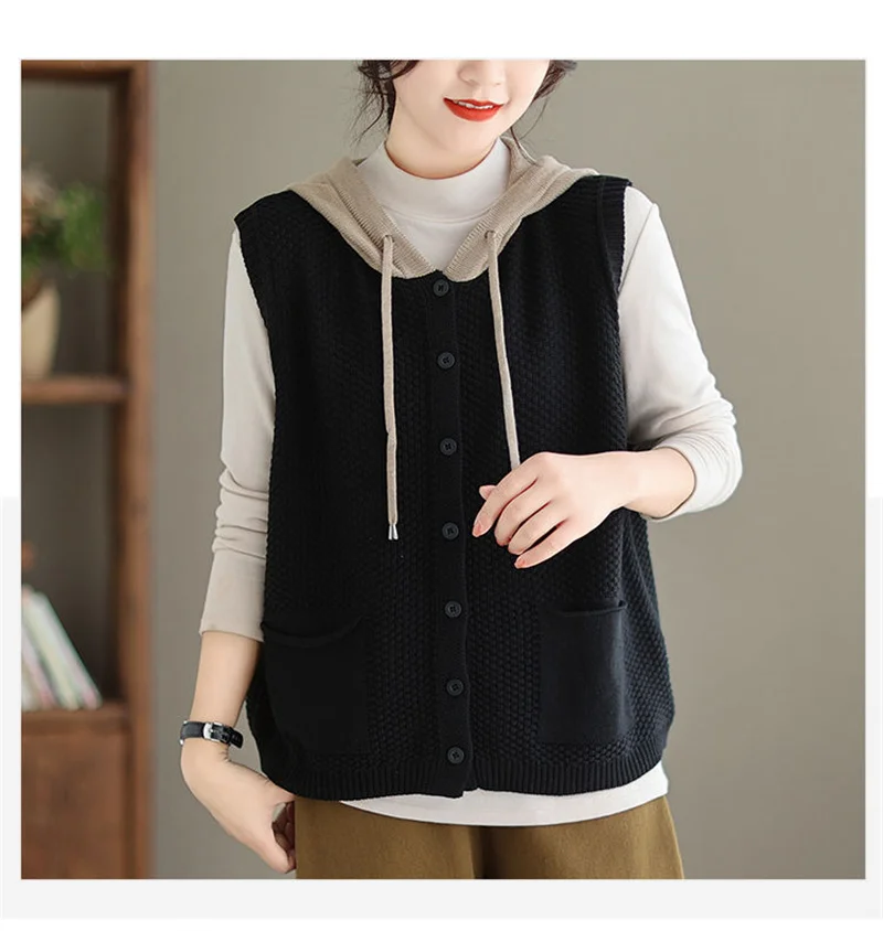 2026 New Hooded Knitted Vest Coat Women's Spring Autumn Sweater Sleeveless Jacket Design Sense Fashion Waistcoat Tide Female Top