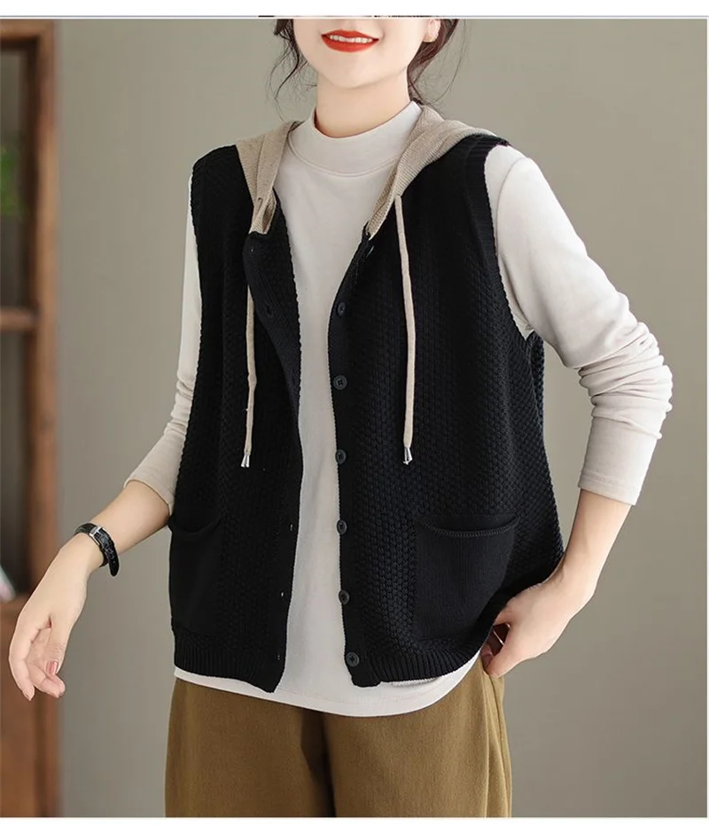 2026 New Hooded Knitted Vest Coat Women's Spring Autumn Sweater Sleeveless Jacket Design Sense Fashion Waistcoat Tide Female Top