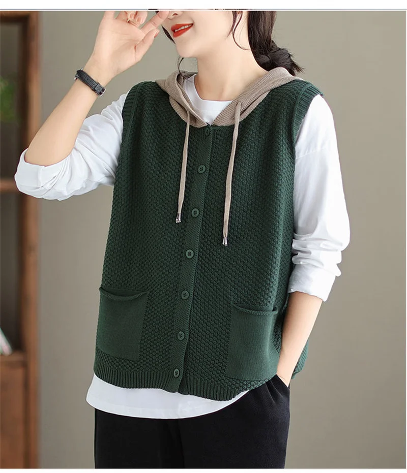 2026 New Hooded Knitted Vest Coat Women's Spring Autumn Sweater Sleeveless Jacket Design Sense Fashion Waistcoat Tide Female Top