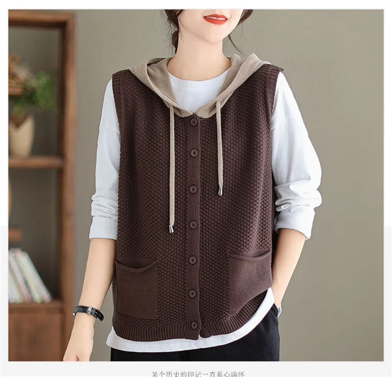 2026 New Hooded Knitted Vest Coat Women's Spring Autumn Sweater Sleeveless Jacket Design Sense Fashion Waistcoat Tide Female Top
