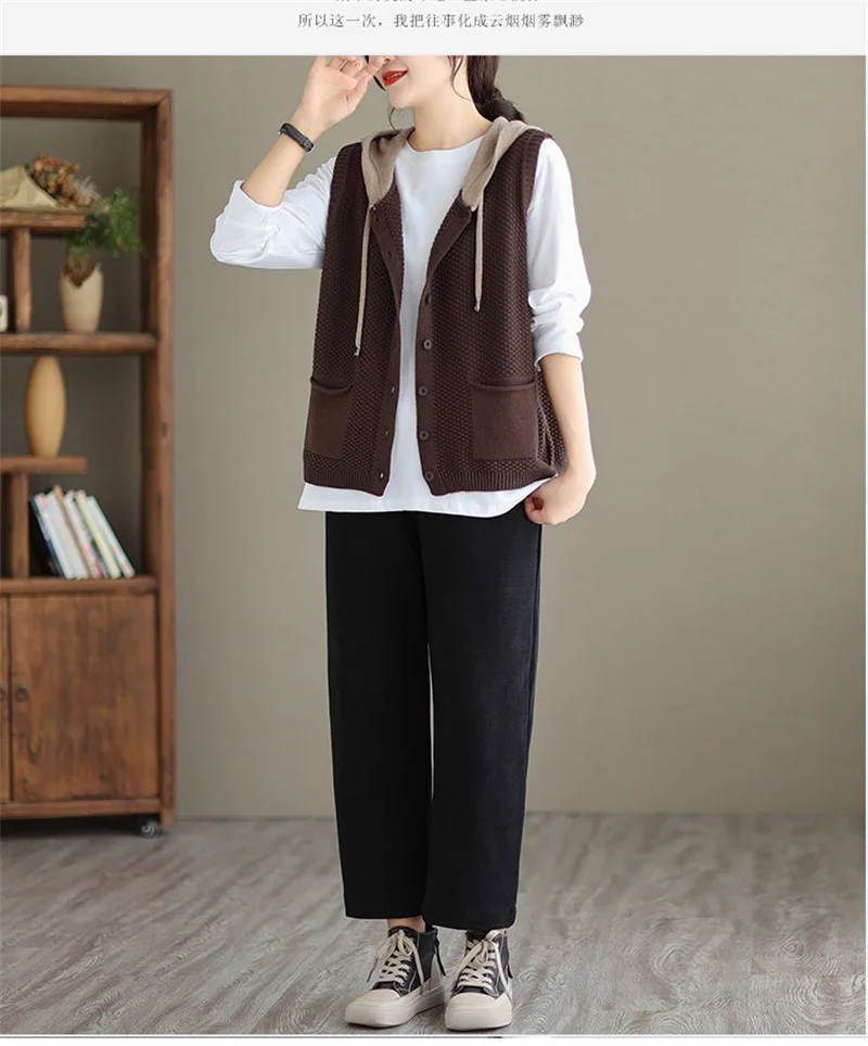 2026 New Hooded Knitted Vest Coat Women's Spring Autumn Sweater Sleeveless Jacket Design Sense Fashion Waistcoat Tide Female Top