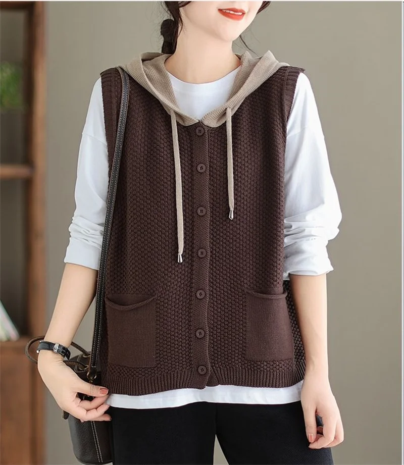 2026 New Hooded Knitted Vest Coat Women's Spring Autumn Sweater Sleeveless Jacket Design Sense Fashion Waistcoat Tide Female Top
