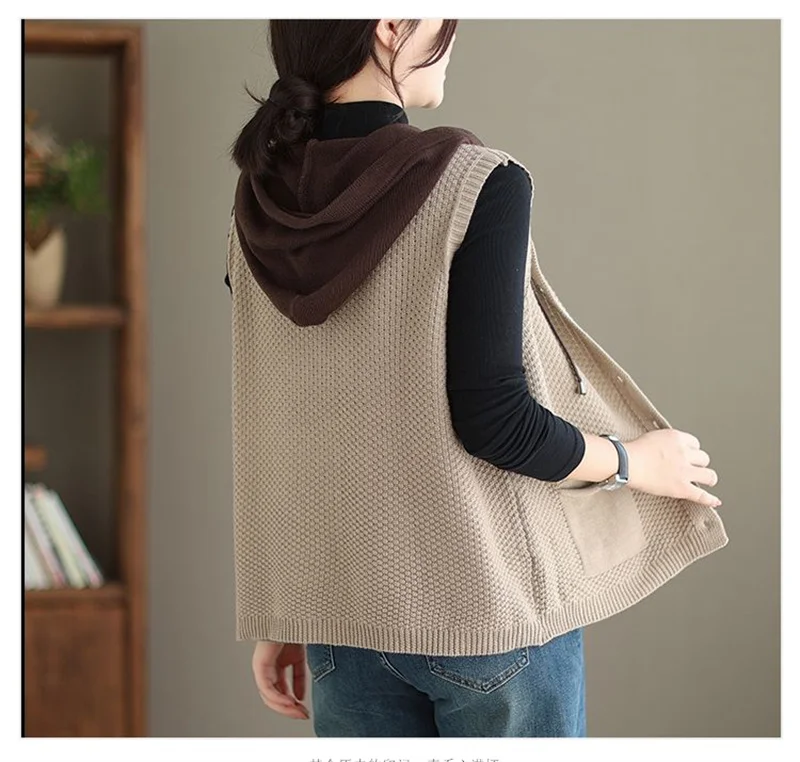 2026 New Hooded Knitted Vest Coat Women's Spring Autumn Sweater Sleeveless Jacket Design Sense Fashion Waistcoat Tide Female Top