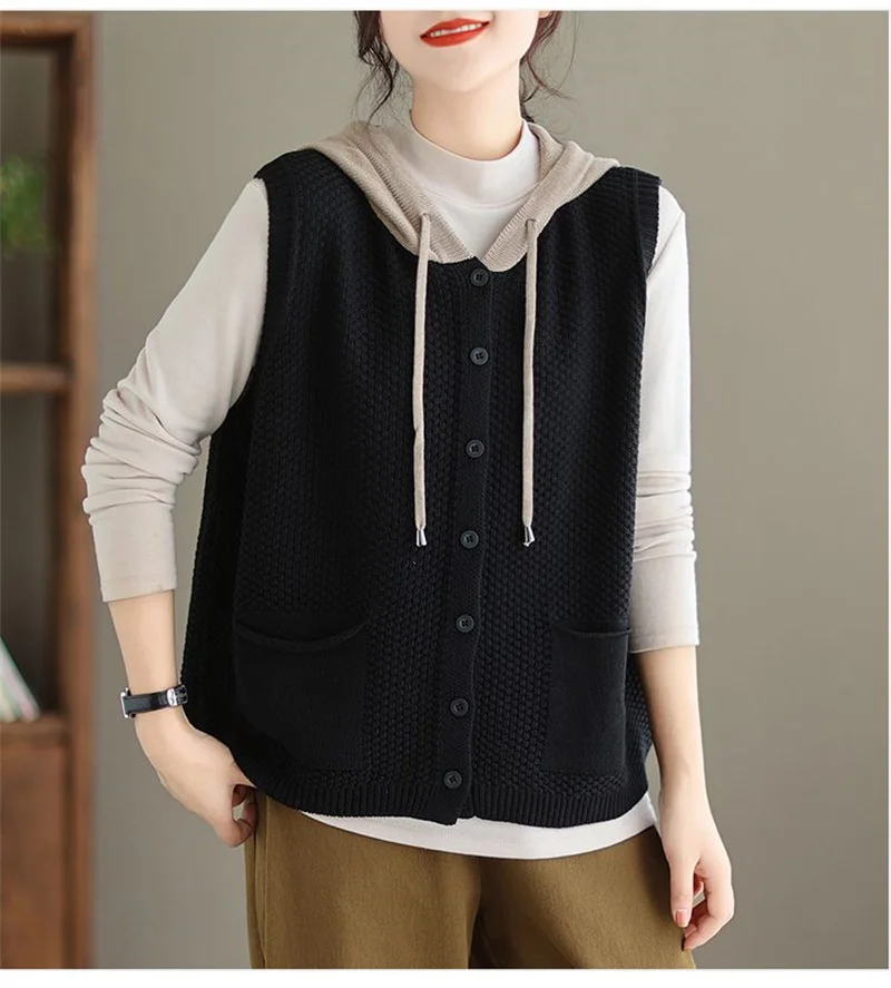 2026 New Hooded Knitted Vest Coat Women's Spring Autumn Sweater Sleeveless Jacket Design Sense Fashion Waistcoat Tide Female Top