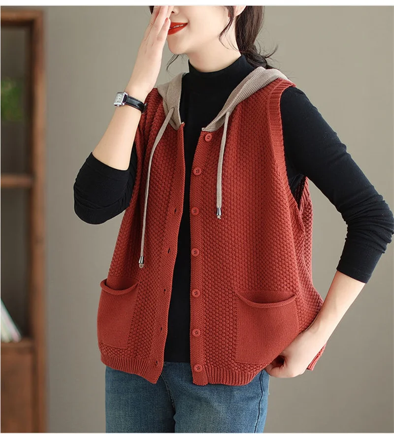 2026 New Hooded Knitted Vest Coat Women's Spring Autumn Sweater Sleeveless Jacket Design Sense Fashion Waistcoat Tide Female Top