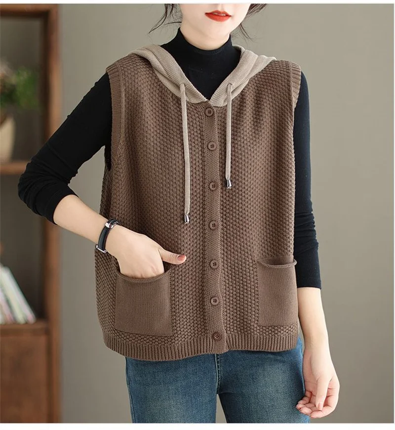 2026 New Hooded Knitted Vest Coat Women's Spring Autumn Sweater Sleeveless Jacket Design Sense Fashion Waistcoat Tide Female Top