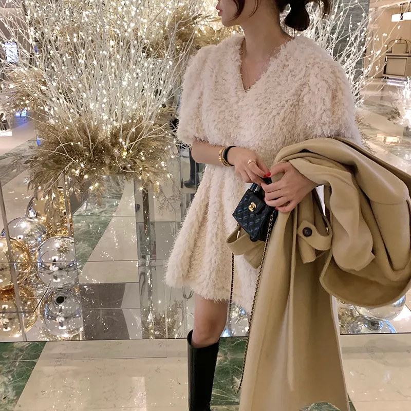 Clothland Women Elegant White Black Fur Dress V Neck Short Sleeve A Line Party Event Club Mini Dresses Vestido QD305