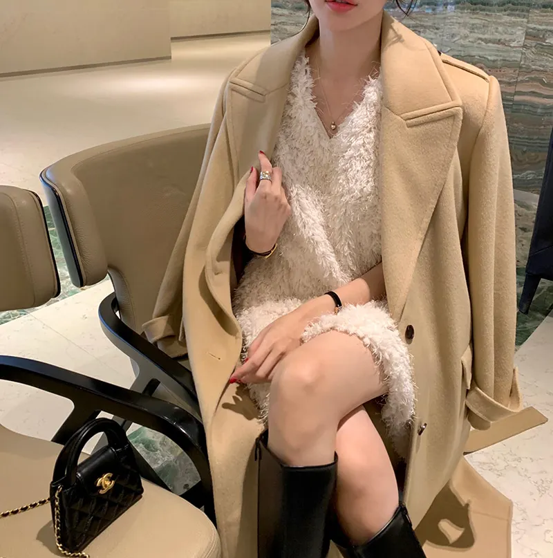 Clothland Women Elegant White Black Fur Dress V Neck Short Sleeve A Line Party Event Club Mini Dresses Vestido QD305