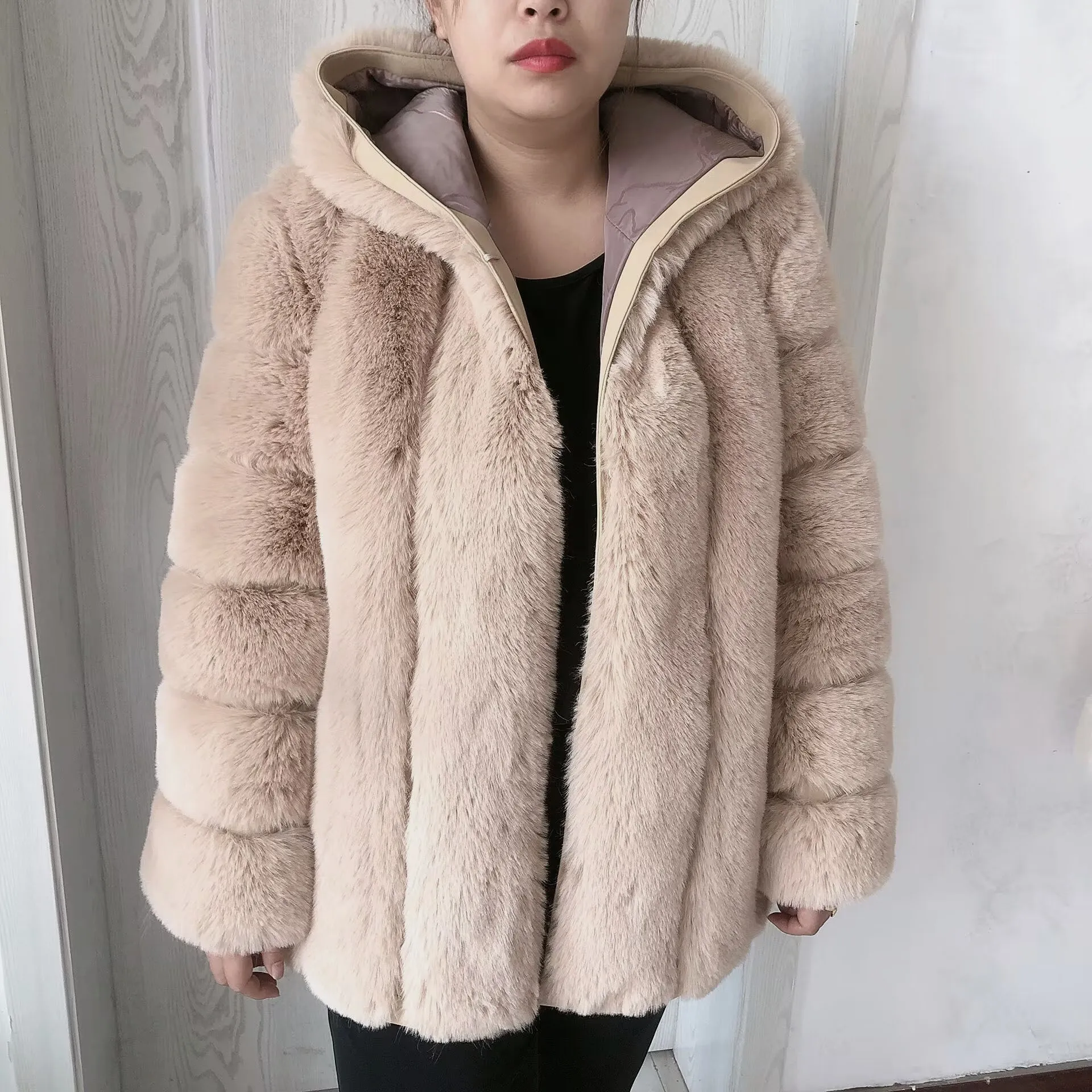 Women's Faux Fur Hooded Coat Winter Warm Fashion Hooded Fur Jacket Imitation Fox Fur Fluffy Coat Women's Clothing
