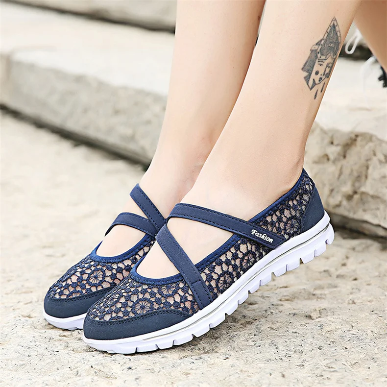 Woman Mesh Flats 2023 Women Fashion Breathable Vulcanized Women's Light Ladies Sneakers Female Walking Shoes Plus Size 42