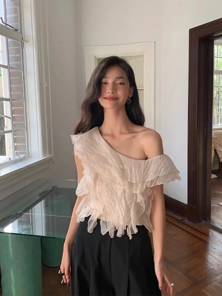Diagonal Shoulder One Line Collar Shirt, Women'S French High-End Design Sense, Niche Ruffle Edge Off The Shoulder Top