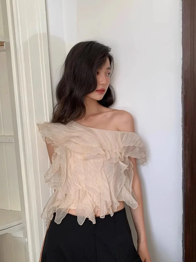 Diagonal Shoulder One Line Collar Shirt, Women'S French High-End Design Sense, Niche Ruffle Edge Off The Shoulder Top