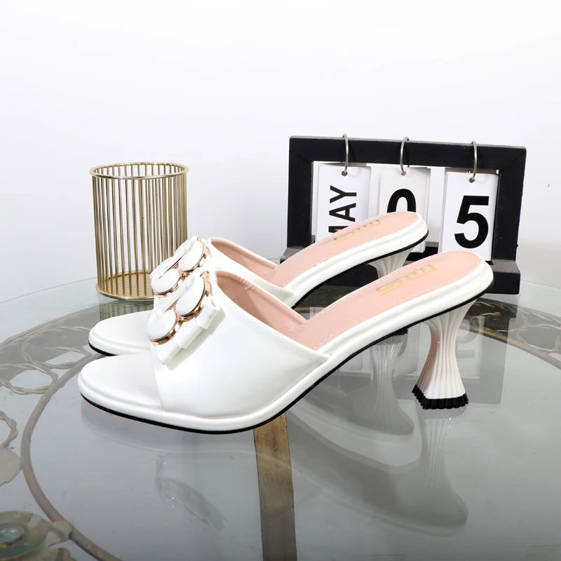 Women's slippers in summer 2024 wear sandals with thin heels high heels buckle is simple elegant black Women shoes