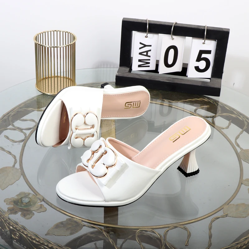 Women's slippers in summer 2024 wear sandals with thin heels high heels buckle is simple elegant black Women shoes
