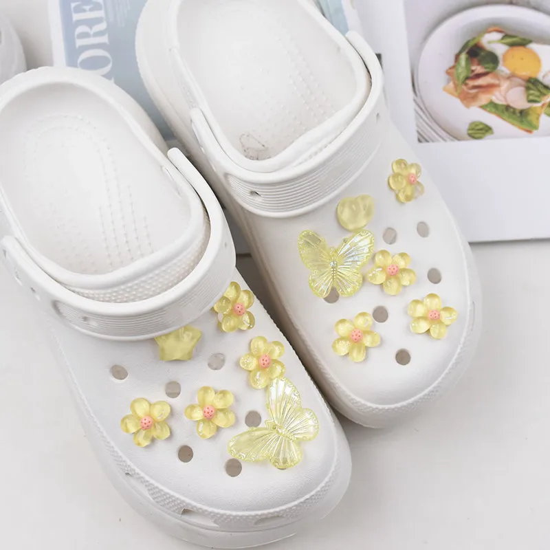 Colorful Daisies Flower Hole Shoes Charms Accessories For Shoe Buckle Cute 5-Petal Flower Shoe Flower DIY Shoes Decorations New
