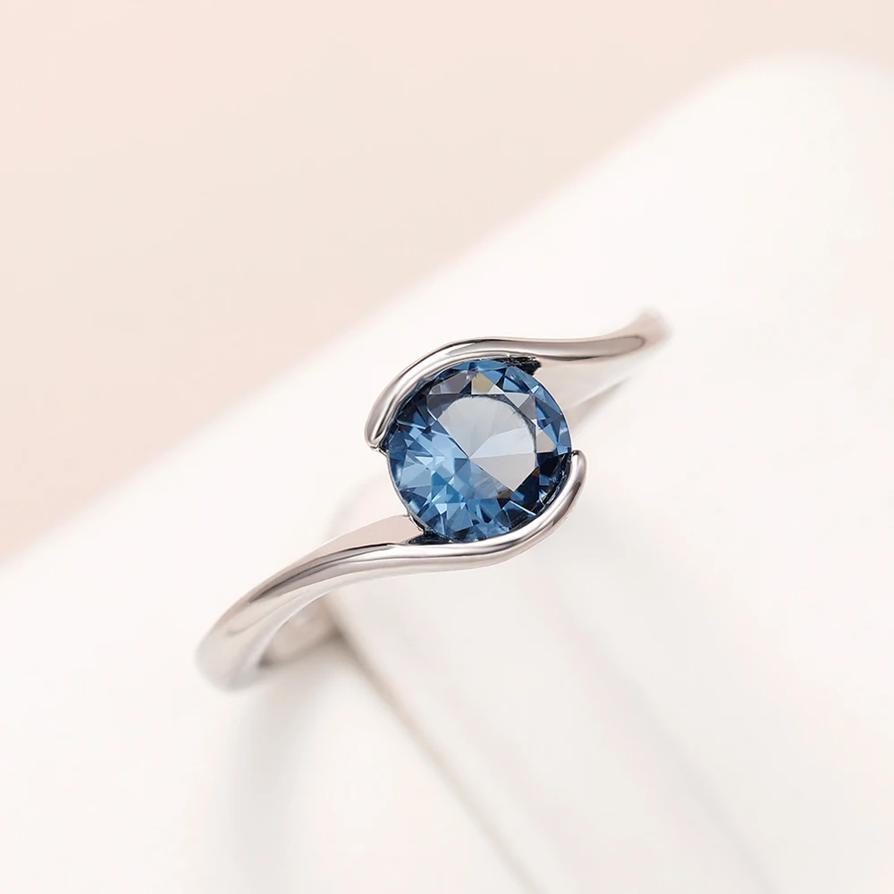 Huitan Luxury Solitaire Band Women's Rings with Blue Cubic Zirconia Simple and Elegant Bridal Wedding Rings 2022 Trendy Jewelry