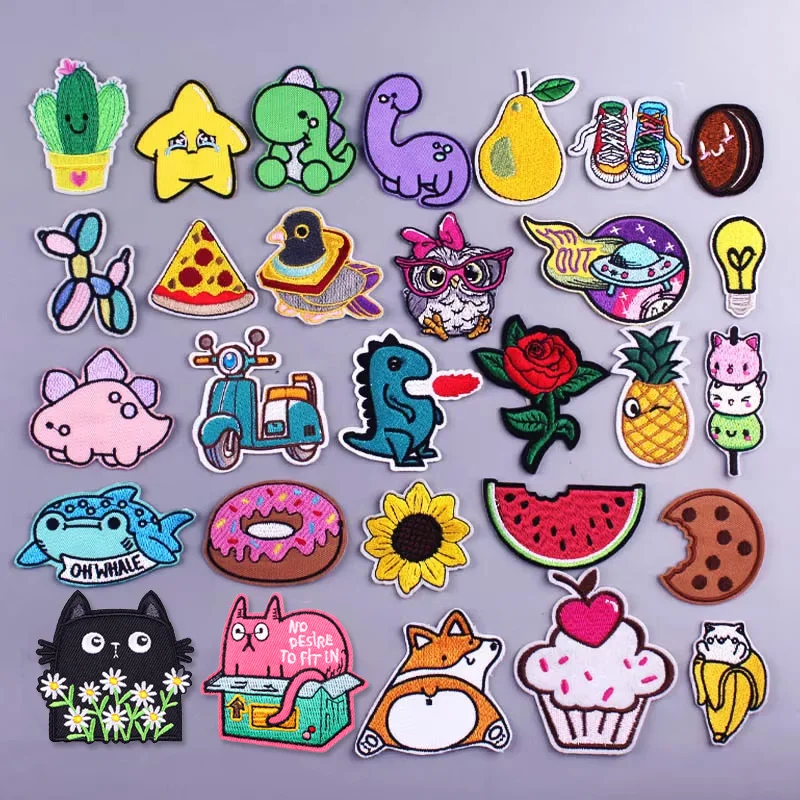 Cute Animals Dinosaur Patch Iron On Embroidered For Clothing Cartoon Anime Patches For Kid Clothes Appliques Stickers T-shirt