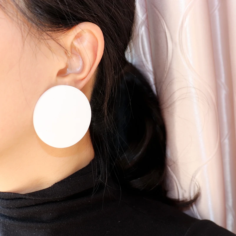 KUGUYS Classic Round Earrings for Women Clear Acrylic Fashion Summer Beach Music Festival Jewelry Blue Green Pink Red