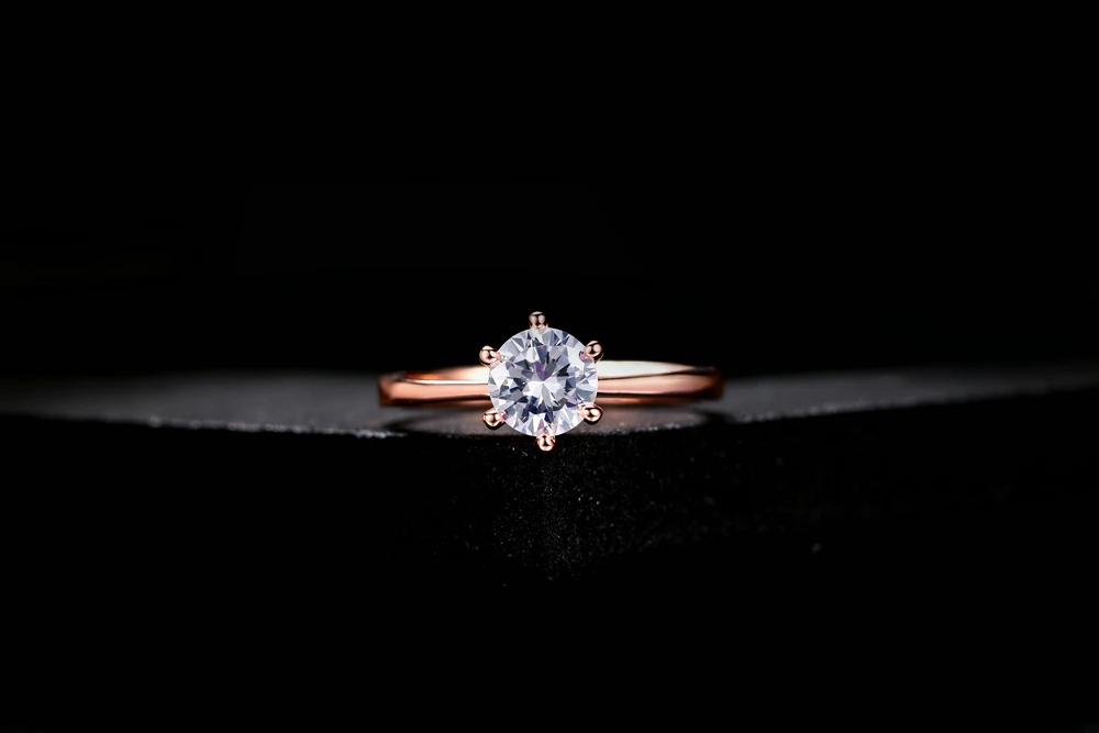ZHOUYANG Wedding Rings For Women Classic Forever Perfect Cut 1 Carat Zircon Rose Gold Color 6 Claws Gift Wholesale Jewelry R013