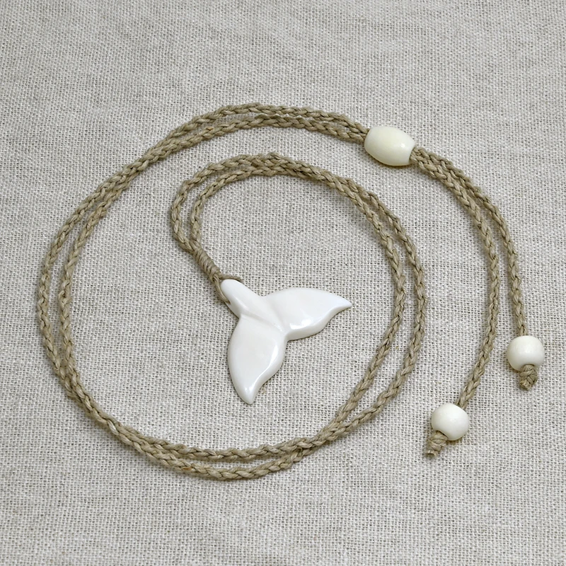 NGX039 Man Jewelry New Zealand Maori Tribes Pendant Natural Bone Whale's Tail Hemp Rope Weaving Beach Leisure Surfing Necklace