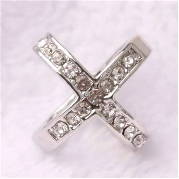 Crystal Brooches Cross Scarf Buckle For Women Hollow X Shape Scarves Buckle Brooch Fashion Jewelry Clothing Accesories