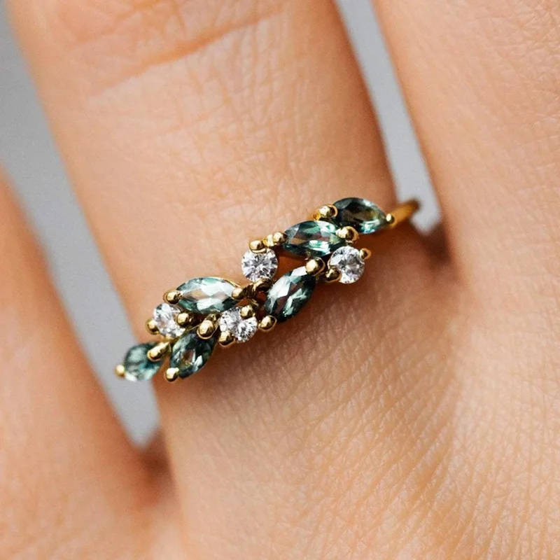 Huitan Newly Designed Women Finger Rings for Party Inlaid Light Blue Cubic Zirconia Aesthetic Female Rings Gift Trendy Jewelry