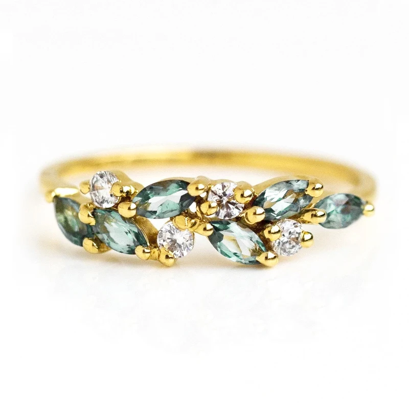 Huitan Newly Designed Women Finger Rings for Party Inlaid Light Blue Cubic Zirconia Aesthetic Female Rings Gift Trendy Jewelry
