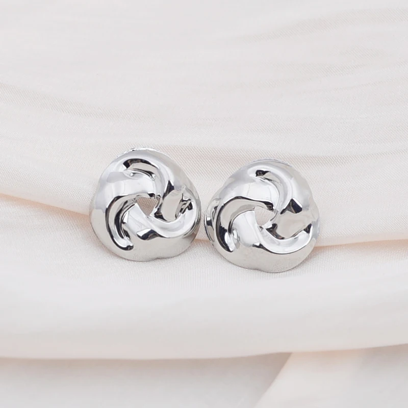 New European Exaggerated Women's Metal Hanging Earrings Multi-layers Alloy Pendants Twisted Unusual Earrings Fashion Cool Stuff