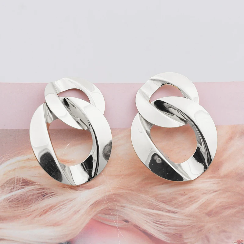 New European Exaggerated Women's Metal Hanging Earrings Multi-layers Alloy Pendants Twisted Unusual Earrings Fashion Cool Stuff