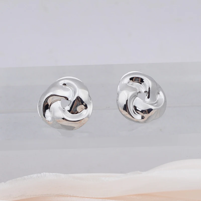 New European Exaggerated Women's Metal Hanging Earrings Multi-layers Alloy Pendants Twisted Unusual Earrings Fashion Cool Stuff
