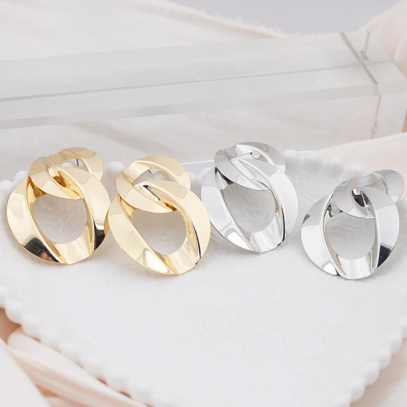 New European Exaggerated Women's Metal Hanging Earrings Multi-layers Alloy Pendants Twisted Unusual Earrings Fashion Cool Stuff
