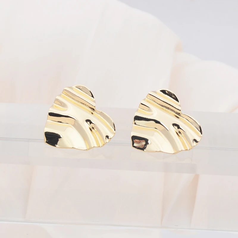New European Exaggerated Women's Metal Hanging Earrings Multi-layers Alloy Pendants Twisted Unusual Earrings Fashion Cool Stuff