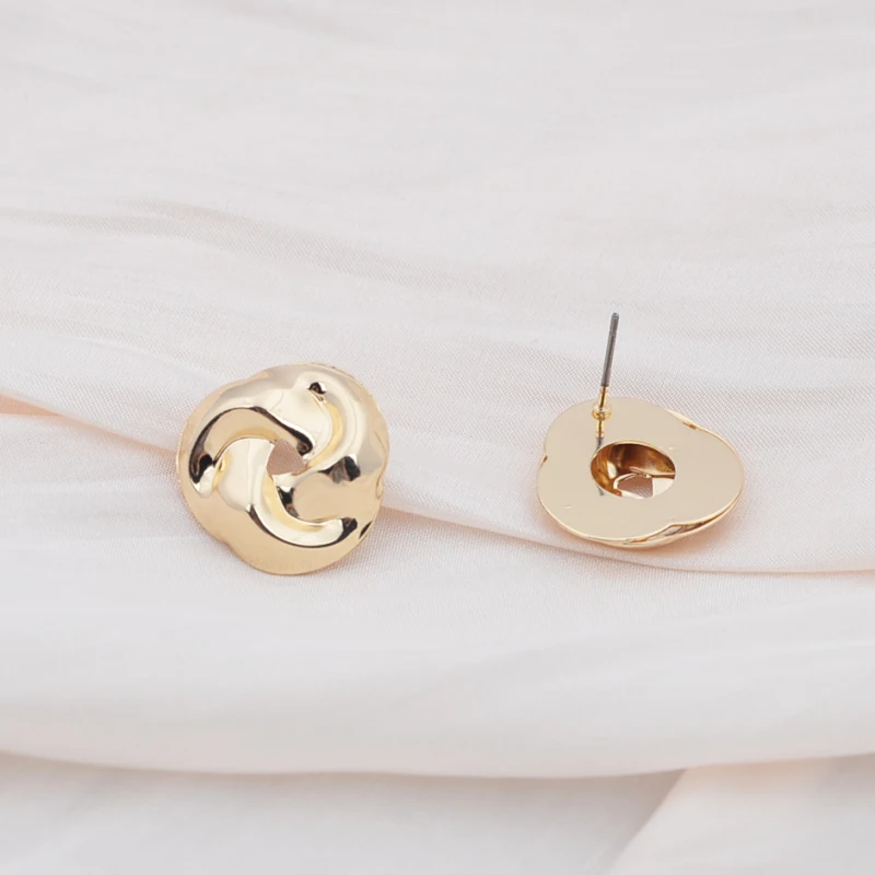 New European Exaggerated Women's Metal Hanging Earrings Multi-layers Alloy Pendants Twisted Unusual Earrings Fashion Cool Stuff